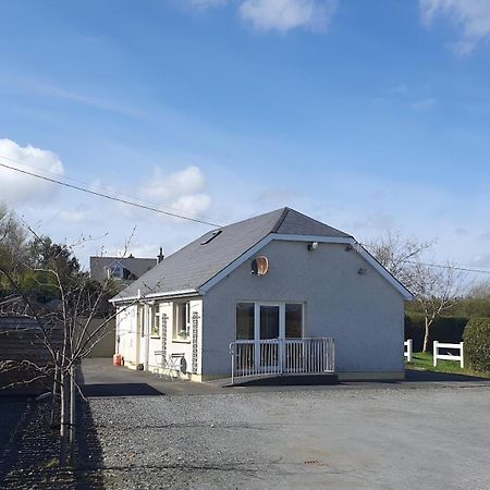 Quiet 2-Bedroom Buncrana Home Buitenkant foto